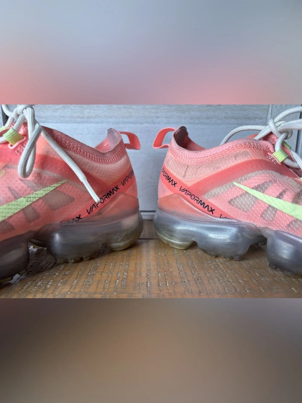 Nike Air VaporMax 2019 Pink Tint Barely Volt Neon Running Shoes Women’s Size 7